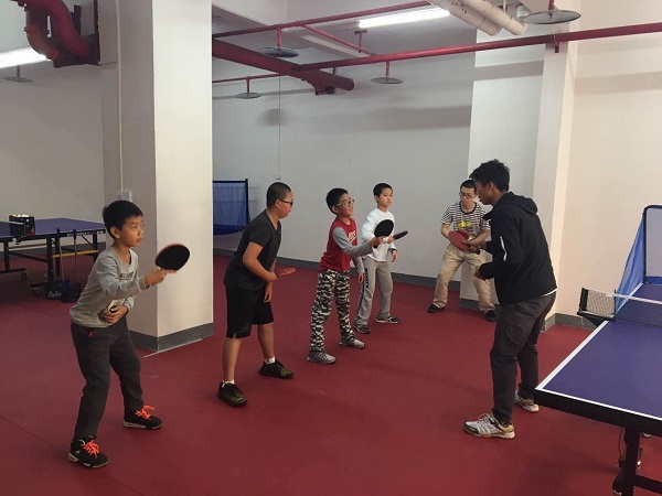 重庆乒乓球培训分享乒乓球拍的基本握法